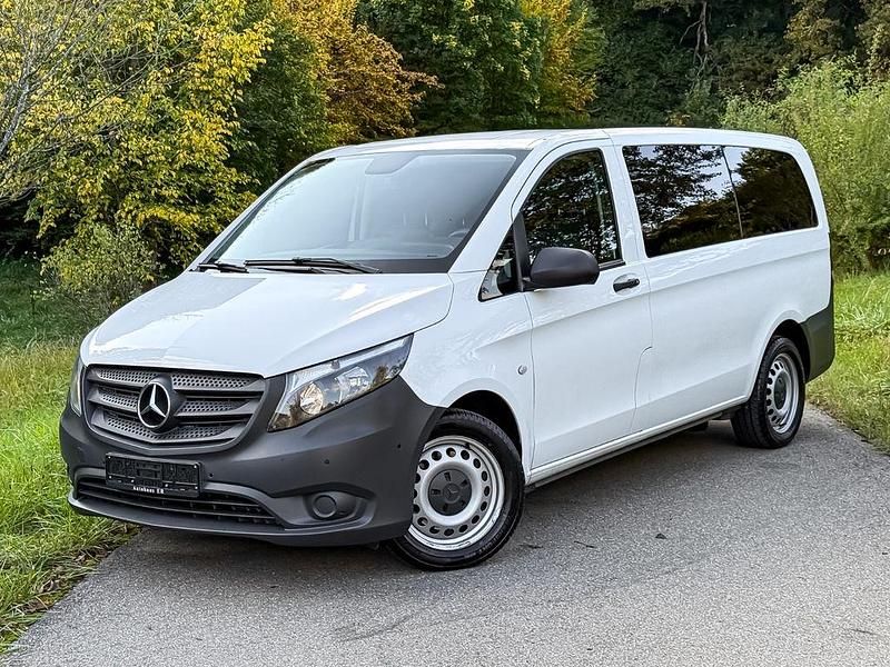 Weiß Gebraucht 2021 Mercedes Vito Kombi | 25.480 € - Bild 1/4