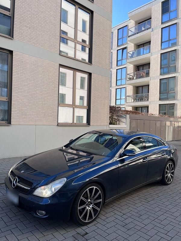 Gebraucht Mercedes CLS320 224 PS (164 kW) 2006 Blau Coupé