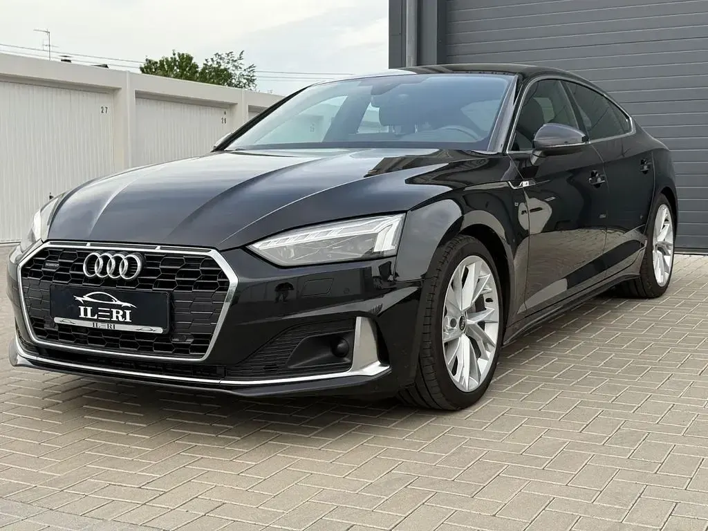 Gebraucht Audi A5 Sportback Advanced 204 PS (150 kW) 2022 Schwarz Kleinwagen
