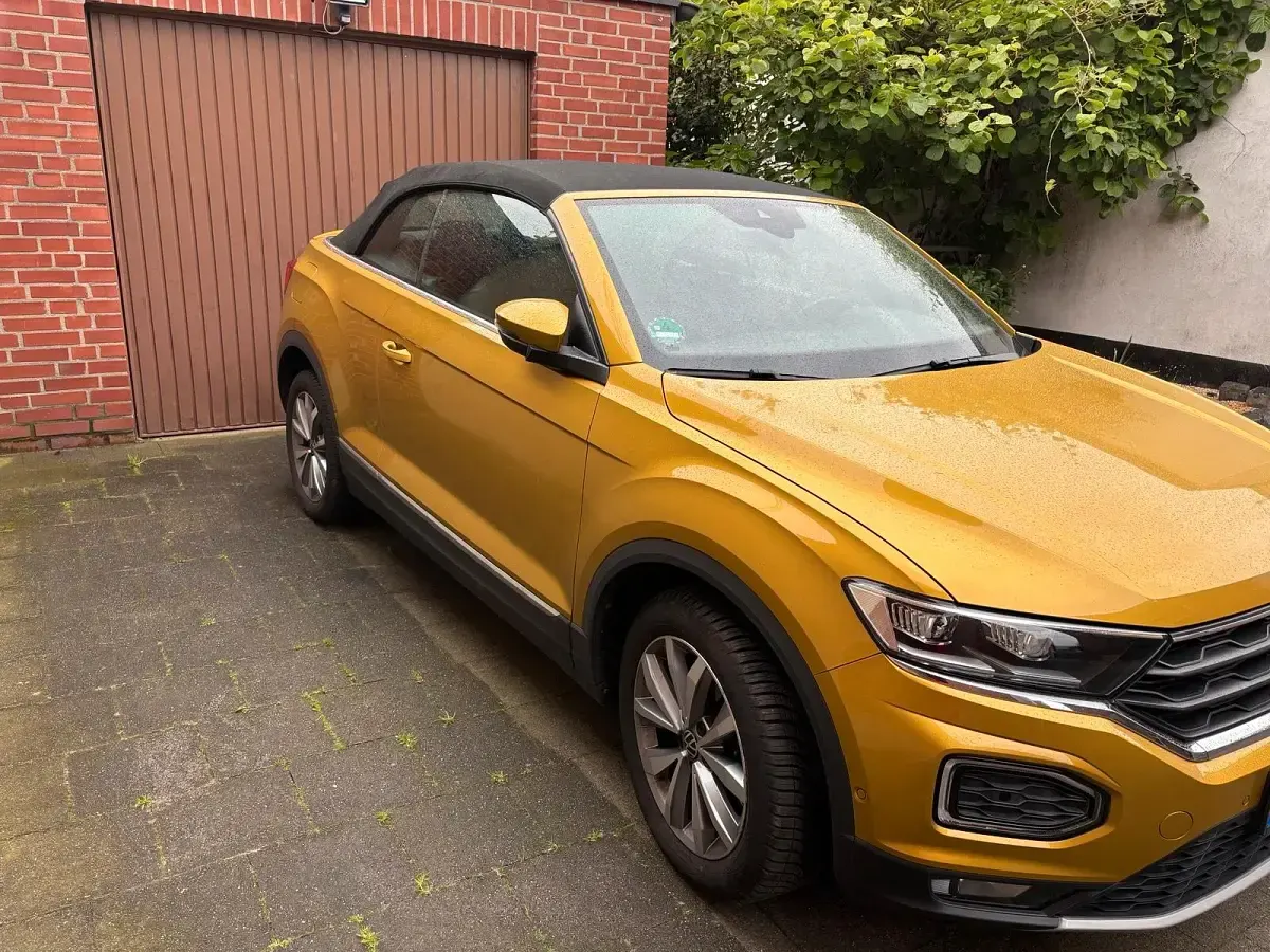 Gebraucht VW T-Roc 90 PS (66 kW) 2022 Gold SUV