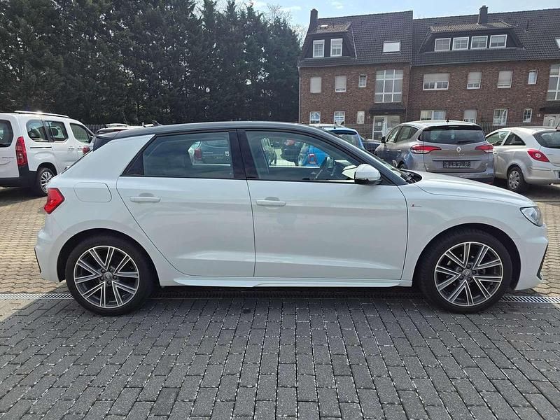 Gebraucht Audi A1 S-Line 95 PS (69 kW) 2020 Gletscherweiß metallic SUV