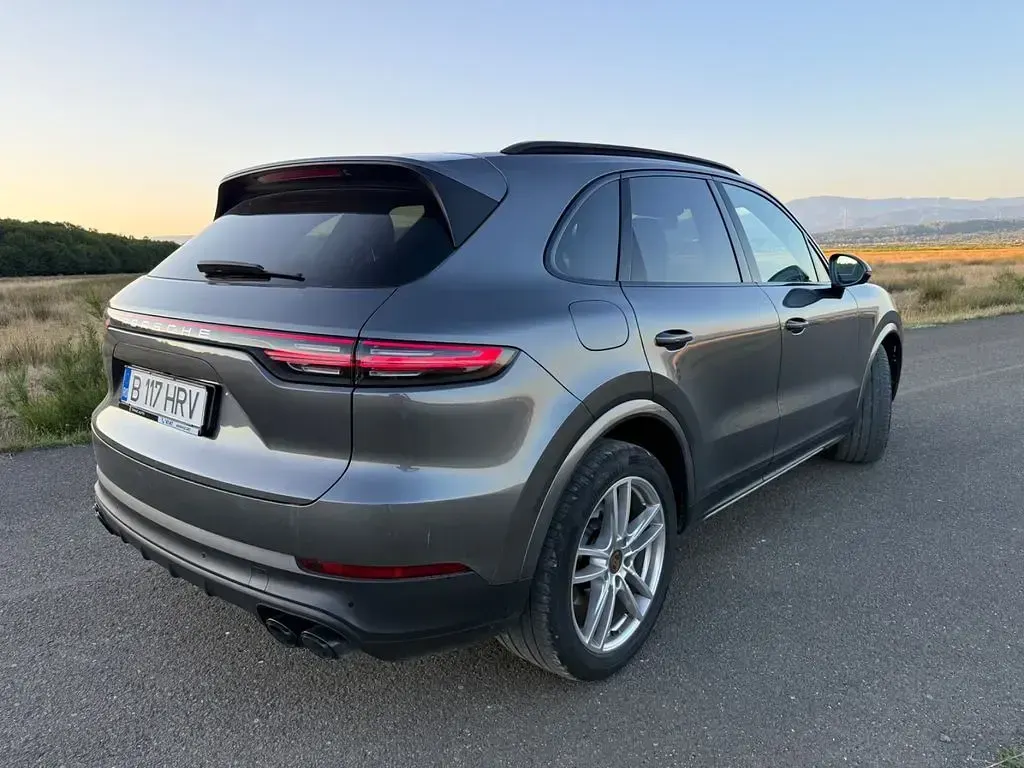Gebraucht Porsche Cayenne 340 PS (250 kW) 2019 Grau SUV