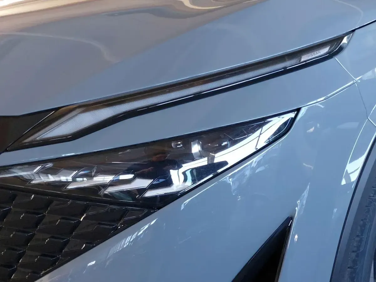 Neu Nissan Qashqai 360º 158 PS (116 kW) 2026 Ceramicgrey SUV