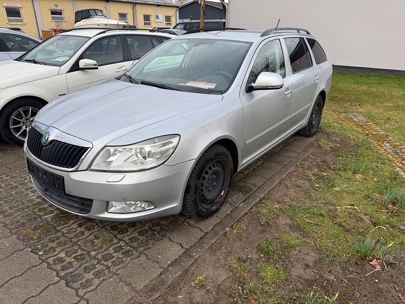 Second-hand Skoda Octavia Elegance 140 CP (102 kW) 2013 Argintiu Break