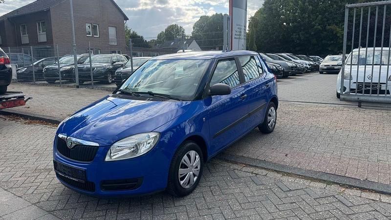 Blau Gebraucht 2008 Skoda Fabia Classic Kleinwagen | 3.450 € (Etwas zu teuer) - Bild 1/4