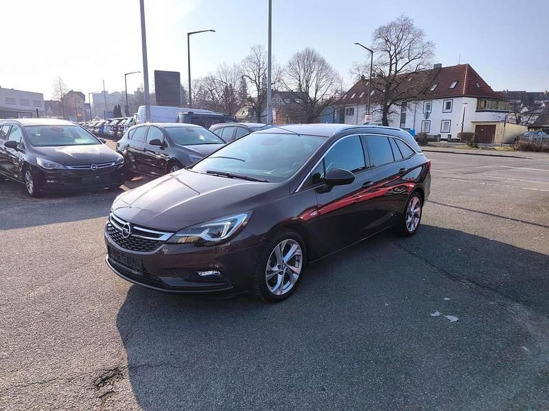 Gebraucht Opel Astra Innovation 200 PS (147 kW) 2017 Kokosnuss braun (m2) Kombi