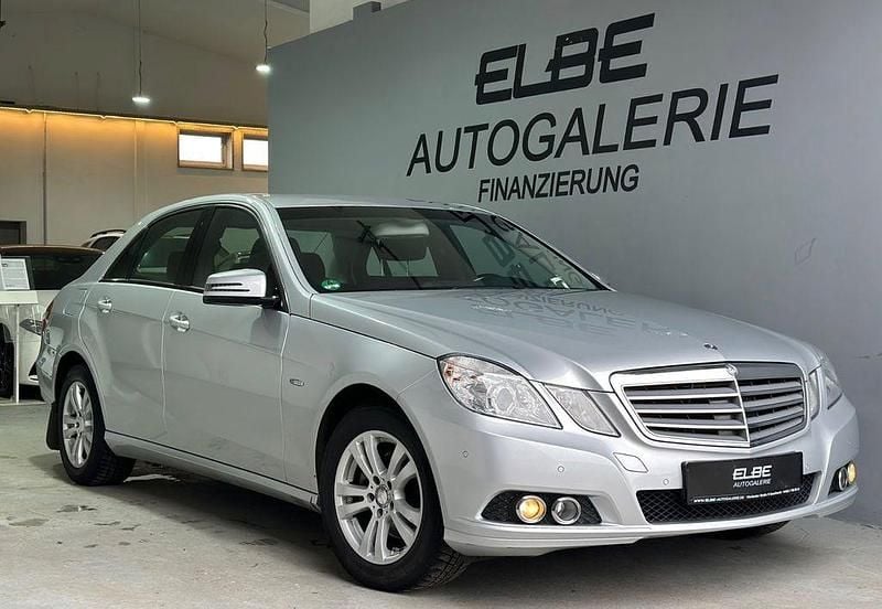 Gebraucht Mercedes E220 Avantgarde 170 PS (125 kW) 2009 Silber Limousine
