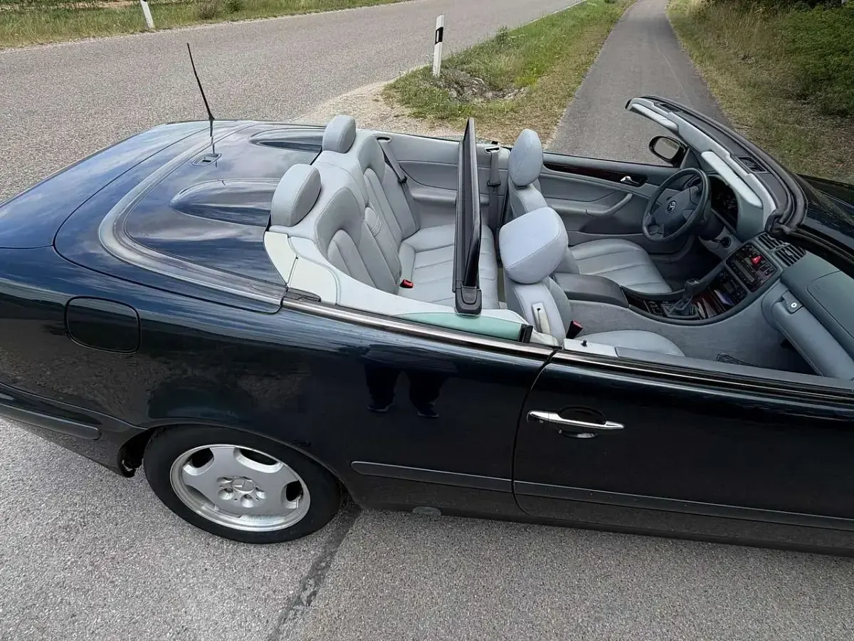 Gebraucht Mercedes CLK230 Elegance 193 PS (141 kW) 1998 Schwarz Cabrio