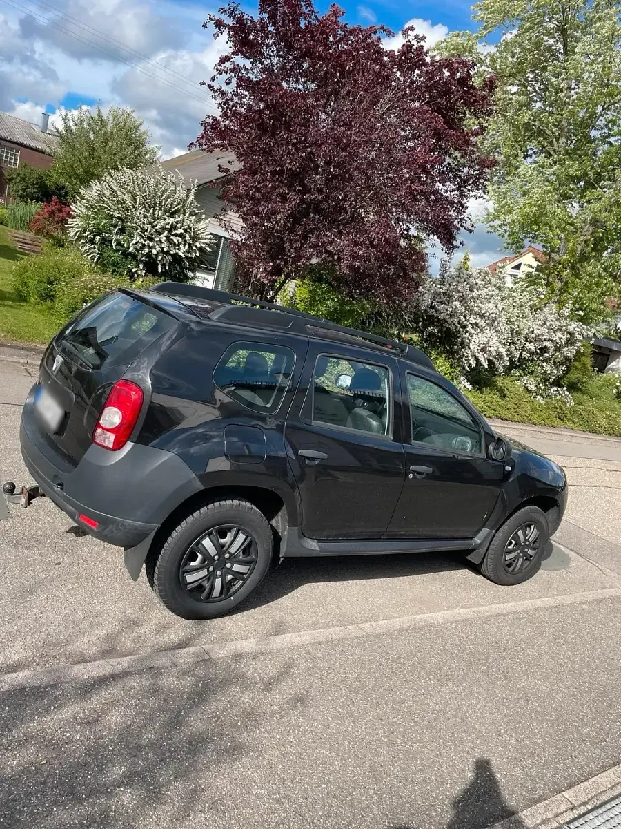 Gebraucht Dacia Duster 105 PS (77 kW) 2010 Schwarz SUV