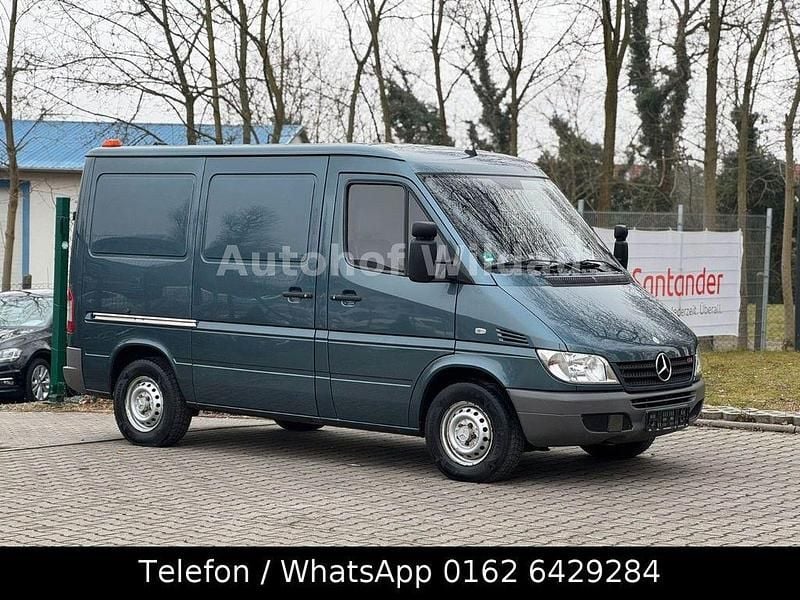 Blau Gebraucht 2005 Mercedes Sprinter Van | 7.990 € (Superpreis) - Bild 1/4