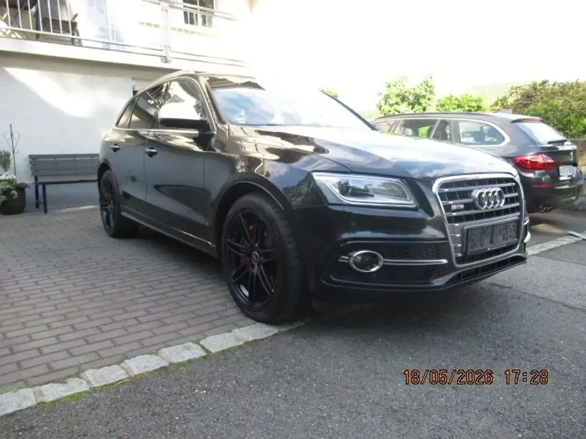 Gebraucht Audi SQ5 Competition 326 PS (239 kW) 2017 Mythosschwarz metallic SUV