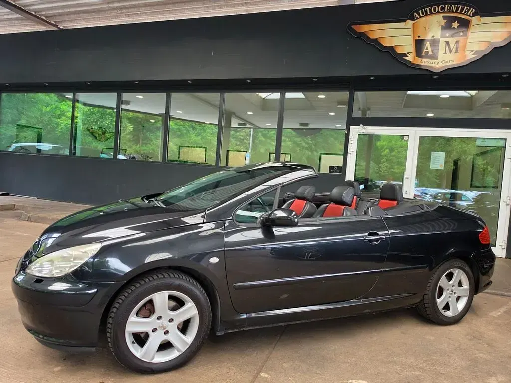 Gebraucht Peugeot 307 CC Tendance 136 PS (100 kW) 2003 Rot Cabrio