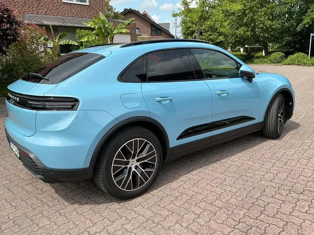 Gebraucht Porsche Macan 300 kW (408 PS) 2025 Blau SUV