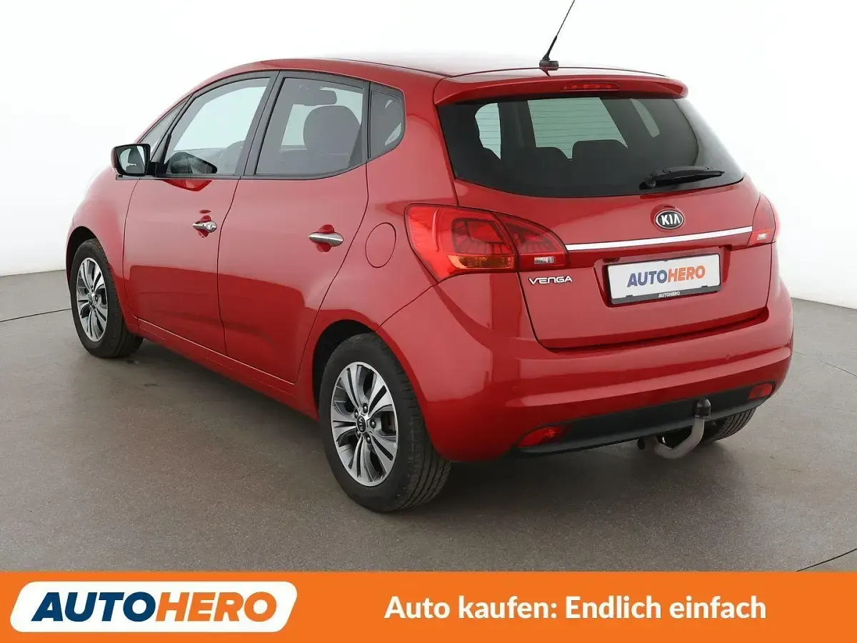 Gebraucht Kia Venga DREAM-TEAM Edition 125 PS (91 kW) 2019 Rot Kleinwagen