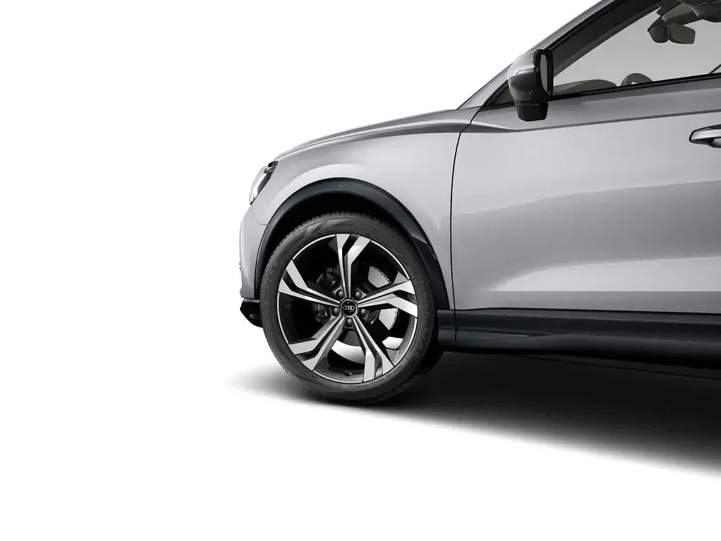Gebraucht Audi Q3 Advanced 150 PS (110 kW) 2025 Silber SUV