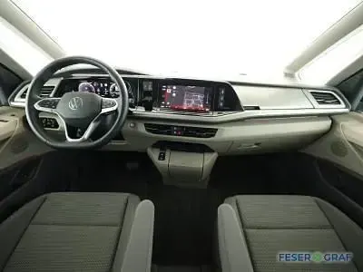 Gebraucht VW Multivan Life 150 PS (110 kW) 2025 Starlight blue metallic Van / Kleinbus