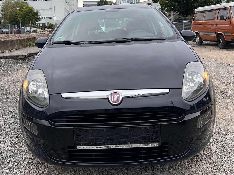 Other Gebraucht 2011 Fiat Punto Kleinwagen | 2.499 € - Bild 1/4