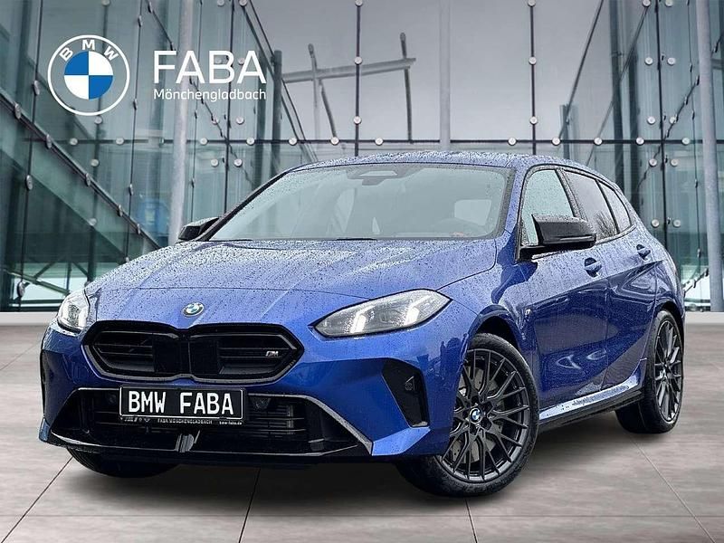 Gebraucht BMW M135 Performance 300 PS (220 kW) 2025 Blau Kleinwagen