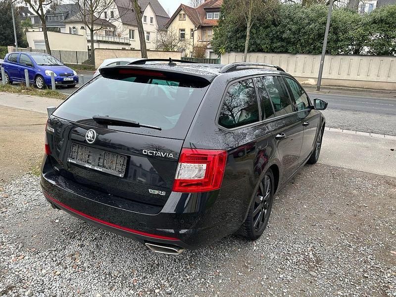 Gebraucht Skoda Octavia RS 184 PS (135 kW) 2016 Schwarz Kleinwagen