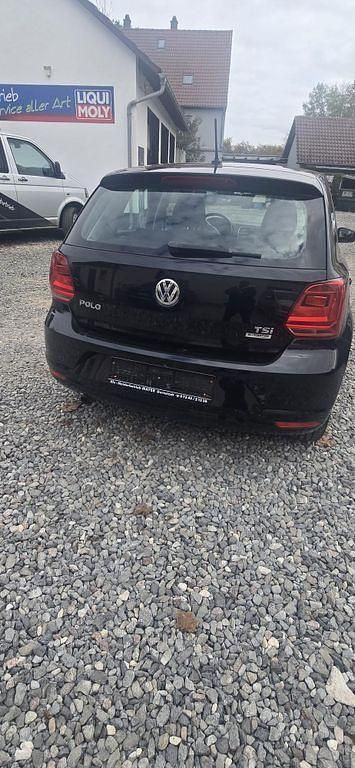 Gebraucht VW Polo Comfortline 90 PS (66 kW) 2014 Deep black perleffekt (2t) Limousine