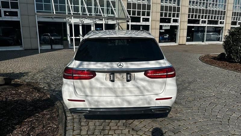 Gebraucht Mercedes E400 333 PS (244 kW) 2018 Weiß Kombi