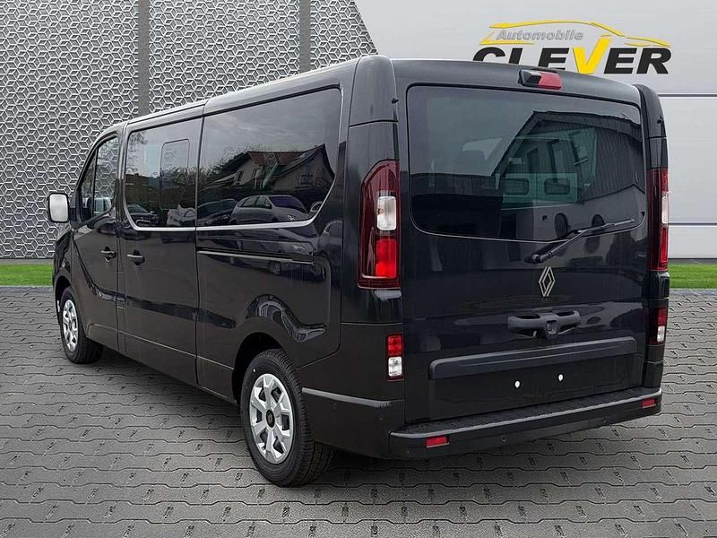 Neu Renault Trafic Evolution 170 PS (125 kW) 2026 Tenebroschwarz Van / Kleinbus