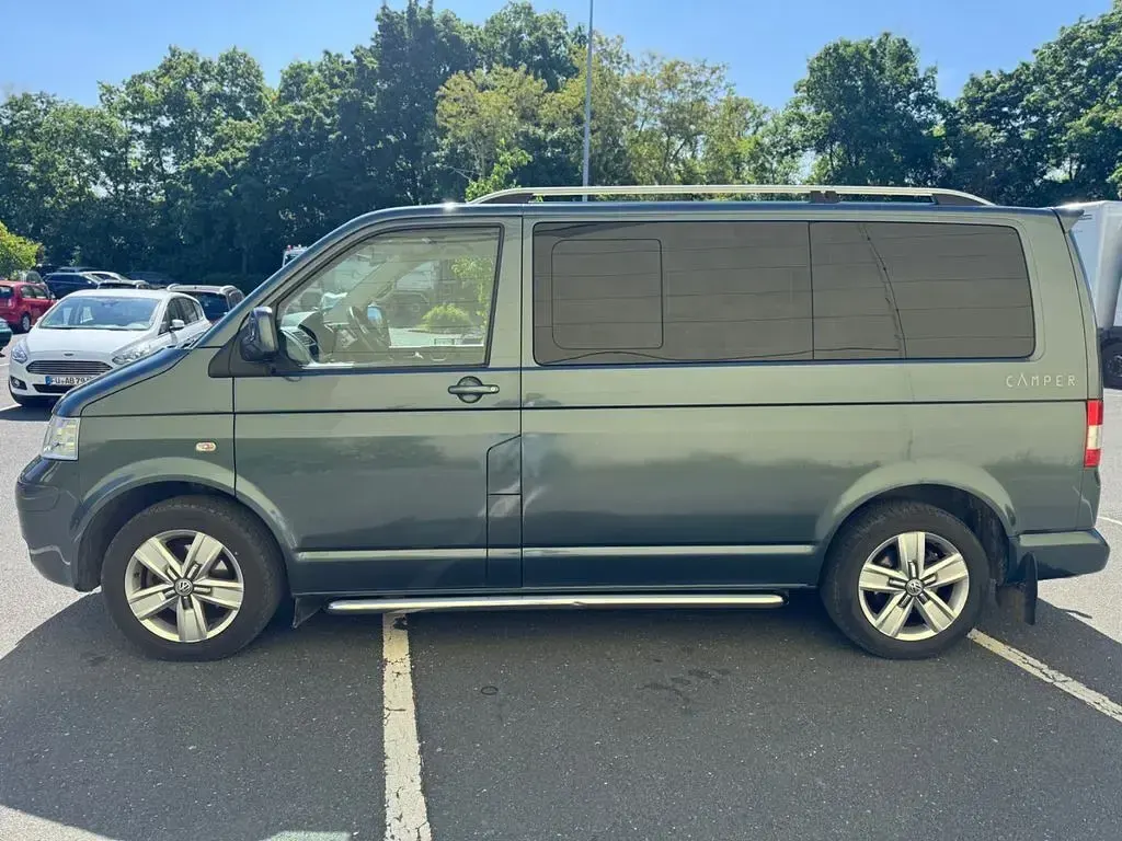 Gebraucht VW Multivan 131 PS (96 kW) 2008 Grau Van / Kleinbus