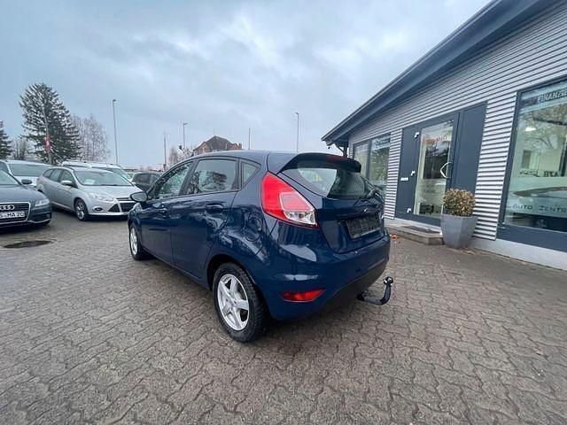 Gebraucht Ford Fiesta Trend 95 PS (69 kW) 2017 Blau Kleinwagen