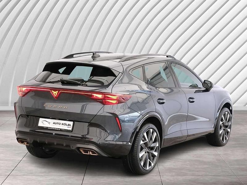 Neu Cupra Formentor VZ 272 PS (200 kW) 2026 "magnetic tech" SUV