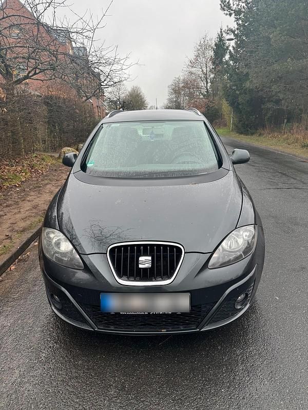 Gebraucht Seat Altea 105 PS (77 kW) 2010 Grau SUV