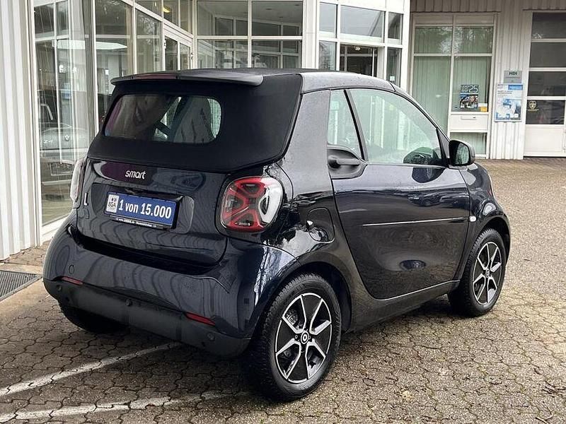 Gebraucht Smart ForTwo Electric Drive Exclusive 60 kW (82 PS) 2023 Sapphire blue Cabrio