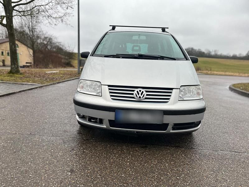 Gebraucht VW Sharan 116 PS (85 kW) 2002 Silber Van / Kleinbus