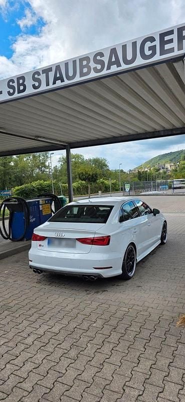 Second-hand Audi S3 Performance 300 CP (220 kW) 2014 Alb Berlinǎ