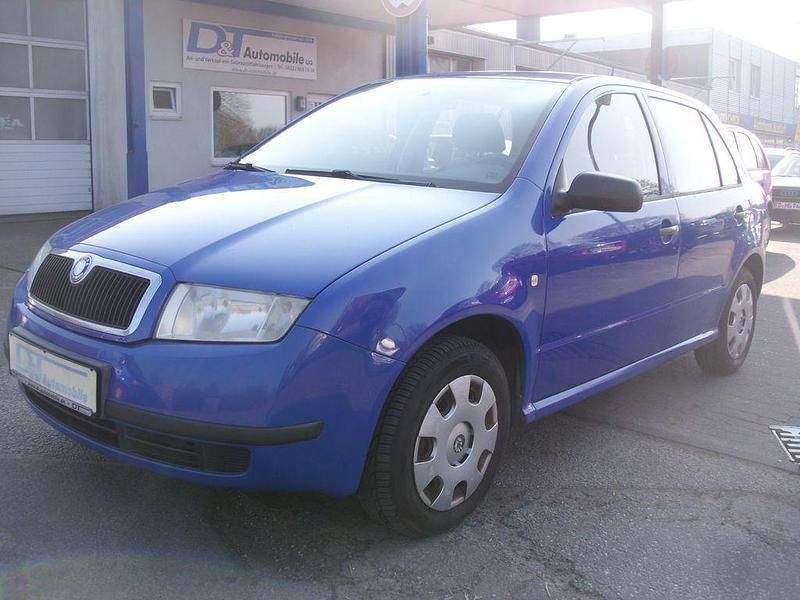 Blau Gebraucht 2003 Skoda Fabia Limousine | 1.499 € (Etwas zu teuer) - Bild 1/4