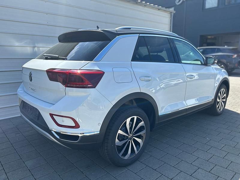Neu VW T-Roc Style 150 PS (110 kW) 2026 Grenadillschwarz metallic SUV