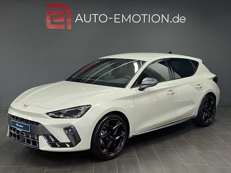 Grau Gebraucht 2024 Cupra Leon Limousine | 36.392 € (Teuer) - Bild 1/4
