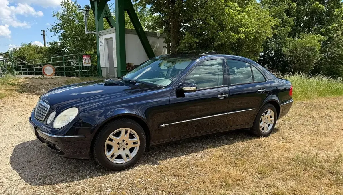 Gebraucht Mercedes E350 272 PS (200 kW) 2006 Blau Limousine