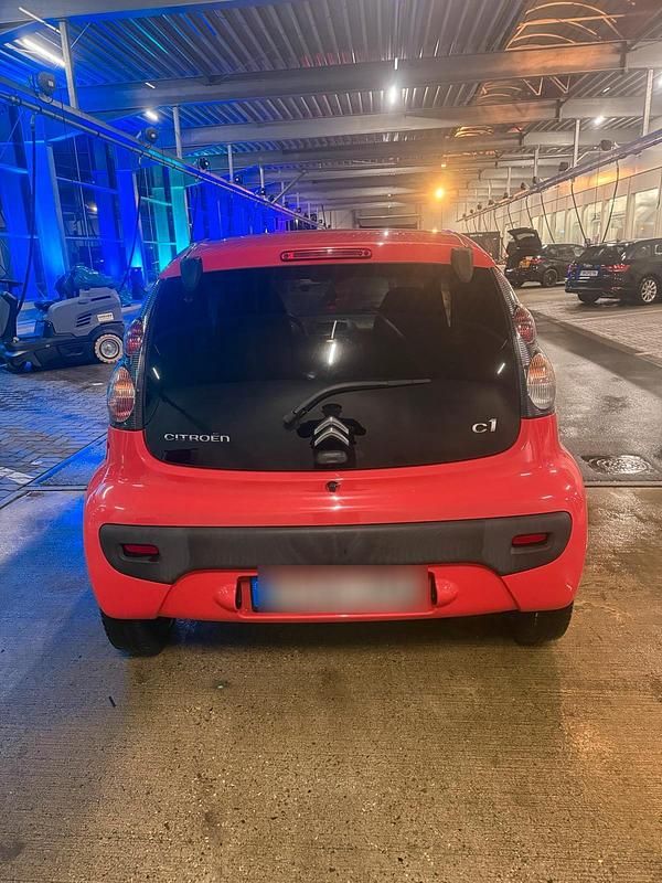 Gebraucht Citroën C1 Exclusive 50 PS (36 kW) 2013 Rot Kleinwagen