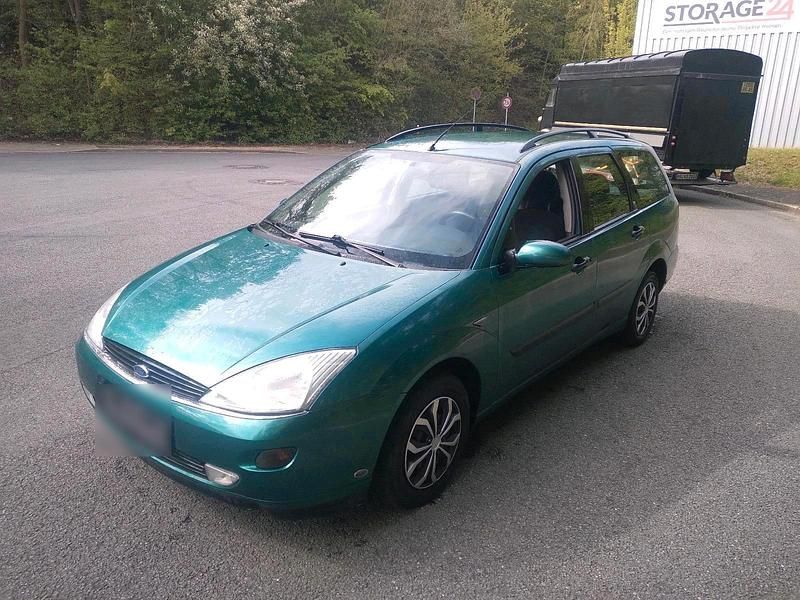 Second-hand Ford Focus 115 CP (84 kW) 2000 Verde Break