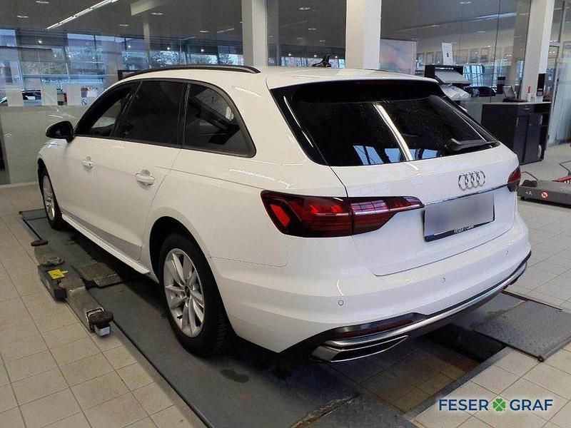 Gebraucht Audi A4 Advanced Plus 163 PS (119 kW) 2022 Ibisweiß Kombi