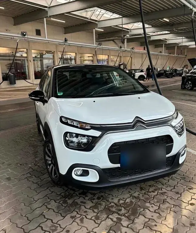 Gebraucht Citroën C3 PureTech 83 PS (61 kW) 2024 Weiß Limousine