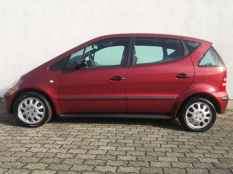 Gebraucht Mercedes A160 82 PS (60 kW) 2002 Weinrot Kleinwagen