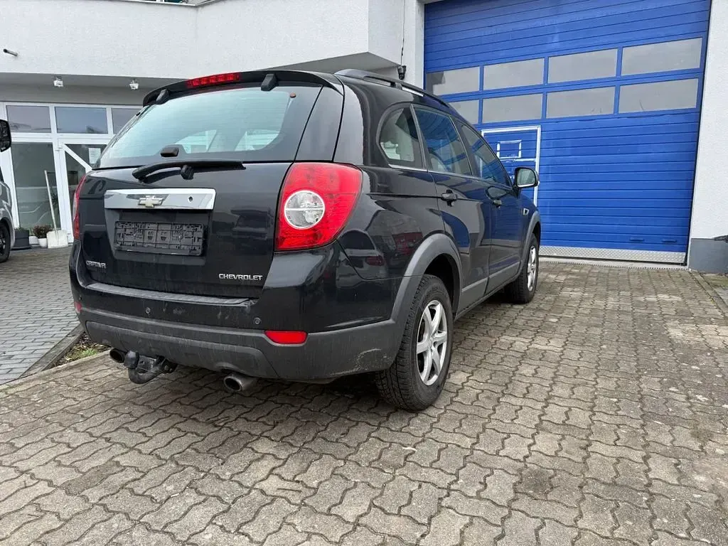 Gebraucht Chevrolet Captiva LT 167 PS (122 kW) 2012 Schwarz SUV