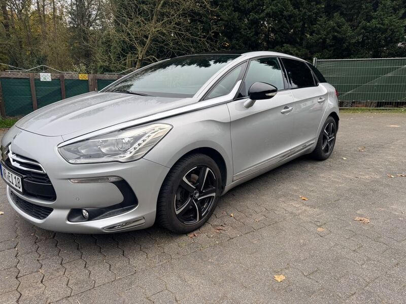 Silber Gebraucht 2012 Citroën DS5 Chic Kleinwagen | 6.000 € (Superpreis) - Bild 1/4