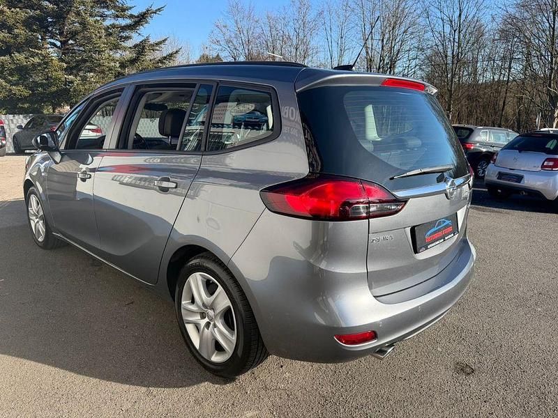 Gebraucht Opel Zafira Edition 170 PS (125 kW) 2016 Grau Van / Kleinbus