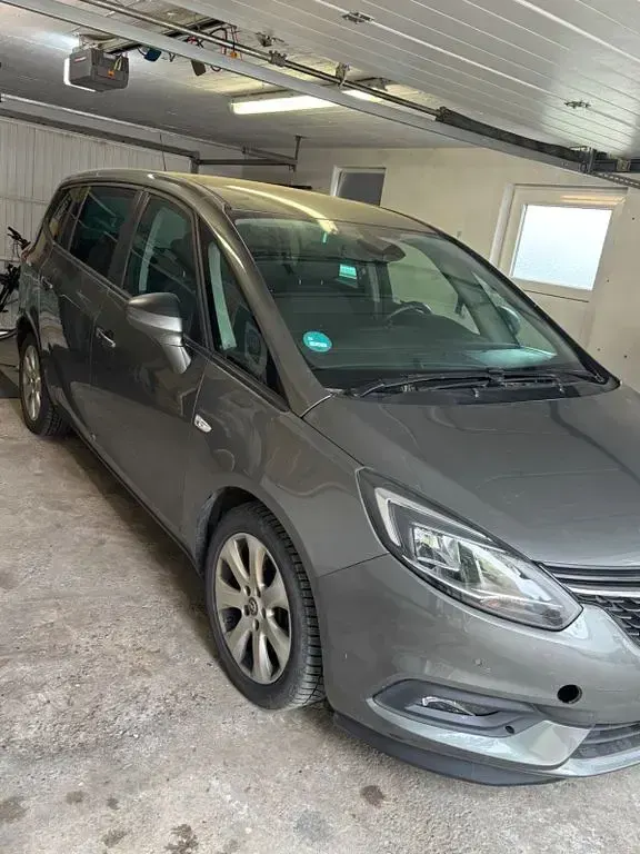 Gebraucht Opel Zafira Tourer 170 PS (125 kW) 2018 Grau Van / Kleinbus