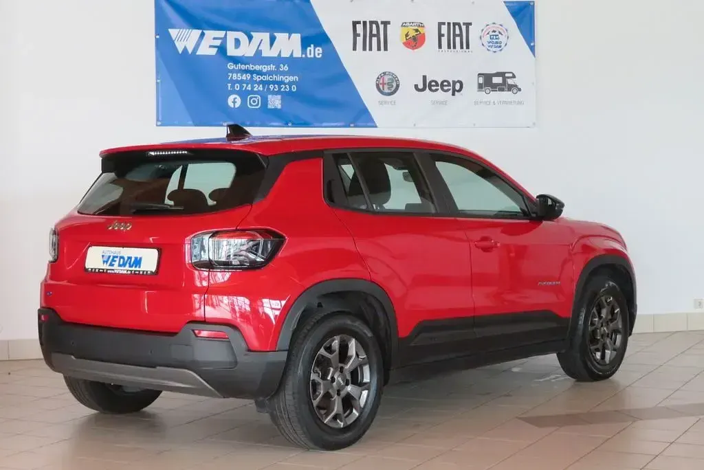 Gebraucht Jeep Avenger EV Longitude 114 kW (156 PS) 2023 Rot SUV