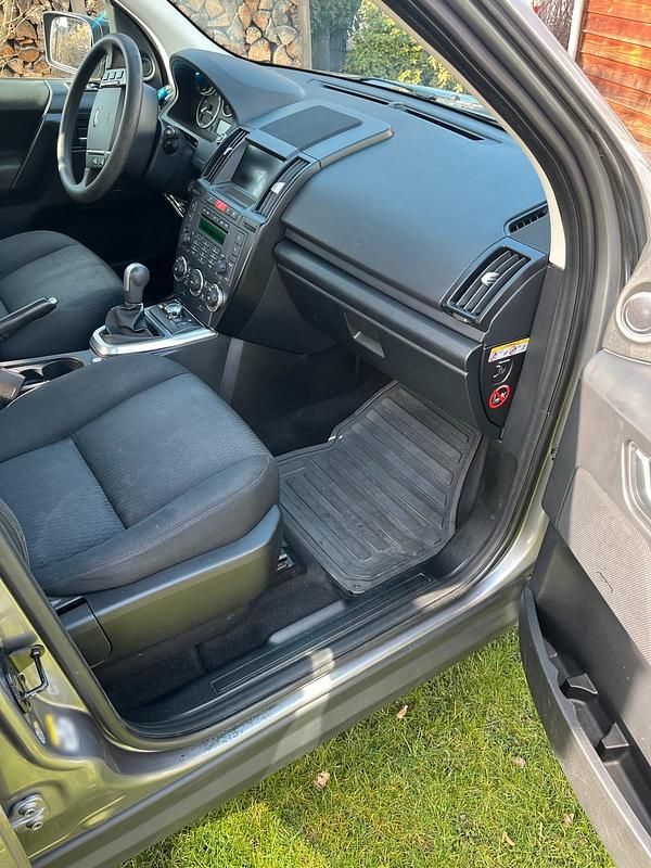 Gebraucht Land Rover Freelander 2 150 PS (110 kW) 2012 Grau SUV