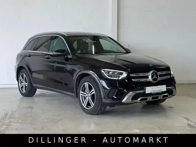Gebraucht Mercedes GLC300 245 PS (180 kW) 2019 Schwarz SUV
