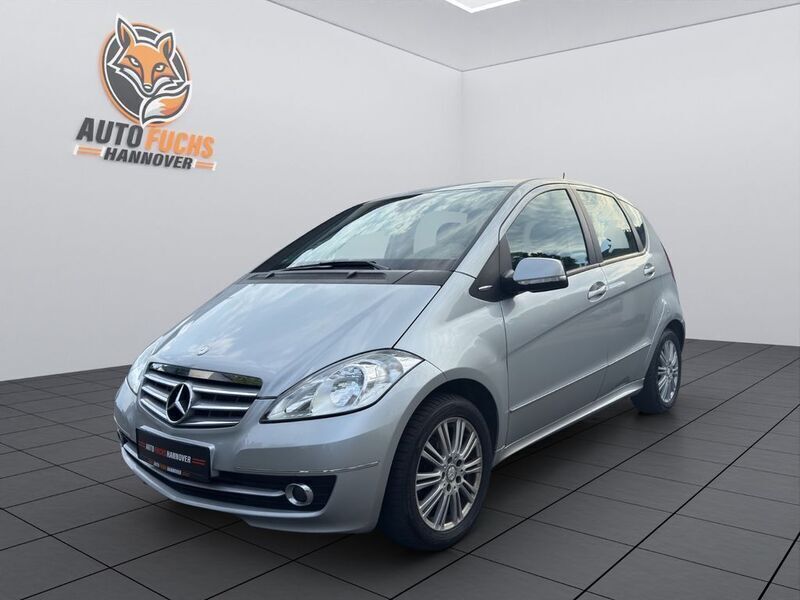 Silber Gebraucht 2009 Mercedes A170 Elegance Limousine | 6.980 € (Fairer Preis) - Bild 1/4